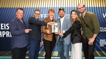 ARD Das Erste: Bernd Burgemeister Fernsehpreis 2024: "Micha denkt groß" (Florida Film/ARD Degeto Film/MDR) als bester TV-Film ausgezeichnet