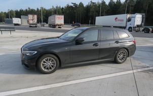 Polizeiinspektion Delmenhorst / Oldenburg - Land / Wesermarsch: POL-DEL: Autobahnpolizei Ahlhorn: Zeugen nach Verkehrsunfall auf der Autobahn 1 im Bereich der Gemeinde Großenkneten gesucht