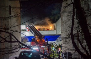 Freiwillige Feuerwehr Menden: FW Menden: Zwei Verletzte Personen nach Brand in einer Wohnung