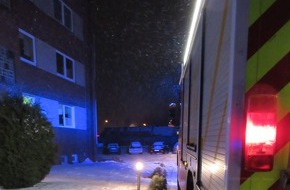 Feuerwehr Dinslaken: FW Dinslaken: Nachbar hörte Heimrauchmelder