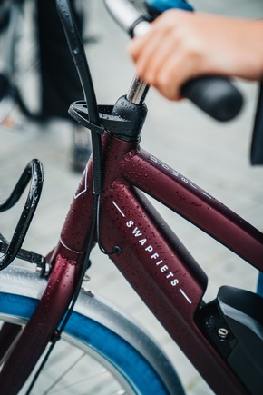 Pressemitteilung: Goldener Herbst auf blauem Reifen – Günstiges Power 1 E-Bike von Swapfiets jetzt in Berlin und Potsdam verfügbar
