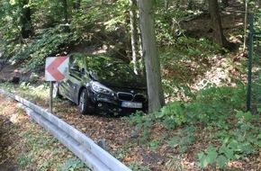 Polizei Rheinisch-Bergischer Kreis: POL-RBK: Overath - Verkehrsunfall aufgrund schlechten Gesundheitszustandes verursacht