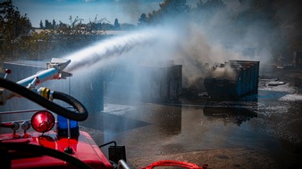 FW Gronau: Abschlussmeldung - Großbrand im Industriegebiet am Alten Postweg