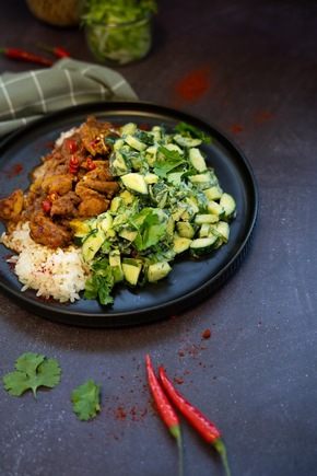 PRESSEMITTEILUNG: Gewürze als Impulsgeber: Compass Group setzt mit „Spice it up“ neue Akzente in der Gemeinschaftsverpflegung