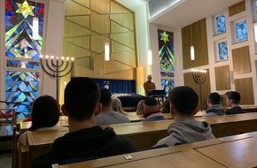Polizei Münster: POL-MS: "Resilienz gegen Antisemitismus" - Komissaranwärterinnen und -anwärter besuchen die jüdische Synagoge
