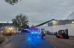 Feuerwehr Bocholt: FW Bocholt: Brand in einem Textilunternehmen in Bocholt