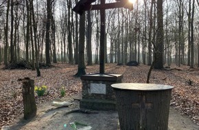 Polizeiinspektion Emsland/Grafschaft Bentheim: POL-EL: Lingen - Sachbeschädigung an Wegekreuz (Foto)