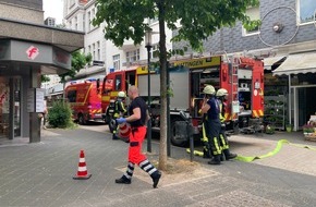 Feuerwehr Hattingen: FW-EN: Kleinbrand im Außenbereich eines Geschäftshauses