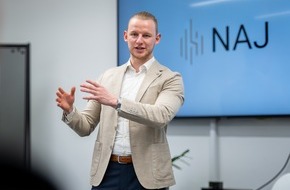 NAJ Agency: Was steckt wirklich hinter Social Recruiting? Jan Philipp Schmid von NAJ Agency klärt auf, weshalb diese Methode nun mehr Pflicht als Optional ist