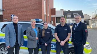 Polizeiinspektion Hildesheim: POL-HI: SARSTEDT (han) - Neubesetzung der Polizeistation Giesen und Unterst&uuml;tzung in der Polizeistation Nordstemmen - Inspektionsleitung begr&uuml;&szlig;t engagierte Verst&auml;rkung