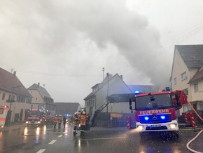 KFV-CW: Großbrand am Weihnachtsmorgen in Wildberg Keine Verletzten - 200.000 Euro Sachschaden - 65 Feuerwehrkräfte im Einsatz
