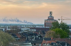 Feuerwehr Dortmund: FW-DO: Starke Rauchentwicklung aus einer Lagerhalle - Feuer in einer ehemaligen Ziegelei