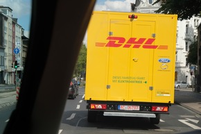 Erfolgreicher Start der Vorproduktion: Deutsche Post DHL Group und Ford stellen E-Transporter StreetScooter WORK XL vor