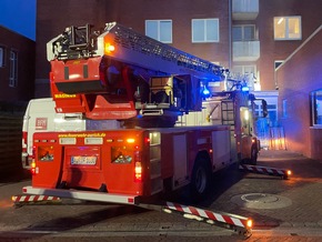 FW-AUR: Großeinsatz: Feuer in Lagerraum der Klinik-Kardiologie