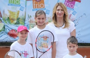 Teekanne GmbH & Co. KG: Prominente Tennisstunde in Ludwigshafen: Eiskalt serviert mit Stefanie Graf