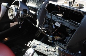 Polizei Minden-Lübbecke: POL-MI: Zwei BMWs aufgebrochen - Elektronik ausgebaut