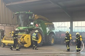 Freiwillige Feuerwehr Aurich: FW-AUR: Brennt Elektroverteilung von Erntemaschine