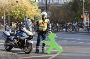 AMPELMANN GmbH: Pressetermin: Am 13. Oktober ist Ampelmann-Tag &ndash; Start der Aktion &bdquo;Ampelmann hilft&ldquo; um 13 Uhr am Hackeschen Markt
