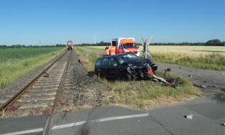 Polizeiinspektion Diepholz: POL-DH: --- Wetschen, Kollision mit Lok - Weyhe, Brand auf einem Feld - Bassum und Lemförde, Parkplatzunfälle ---