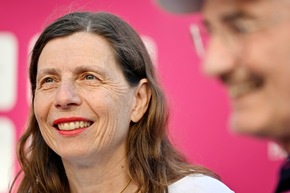PINK CUBE Roadshow 2026 in Z&uuml;rich gestartet: F&uuml;r bessere Brustkrebsaufkl&auml;rung und Zugangsgerechtigkeit bei der Fr&uuml;herkennung