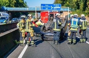 Feuerwehr Bochum: FW-BO: Verkehrsunfall auf der A40: Eine verletzte Person nach Alleinunfall