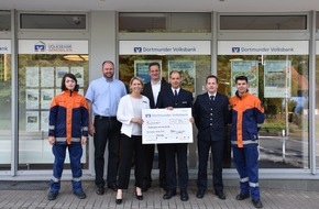 Feuerwehr Dortmund: FW-DO: Dortmunder Volksbank unterstützt die Jugendfeuerwehr durch eine Spende