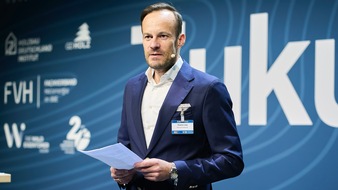 Deutsche Säge- und Holzindustrie Bundesverband e. V. (DeSH): DeSH-Präsident Dr. Stephan Lang im Amt bestätigt