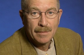 ZDF: "Ein großer Erzähler, der Afrika liebte" /  ZDF-Chefredakteur Peter Frey zum Tod von Walter Heinz (FOTO)