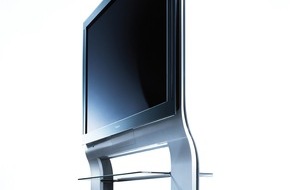Panasonic Deutschland: VIERA - Technik und Design neu vereint / Panasonic stellt auf der CeBIT Halle 1, 6c2 neue Plasma- und LCD-TV-Geräte vor