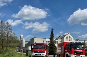 Feuerwehr Kirchhundem : FW-OE: Brand in einem Bäckereibetrieb