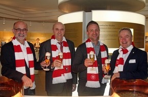 Krombacher Brauerei GmbH & Co.: Seit 20 Jahren starke Partner: Krombacher Brauerei und Sportfreunde Siegen verlängern Zusammenarbeit