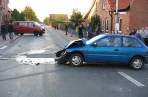 Polizeiinspektion Nienburg / Schaumburg: POL-STH: (ber)Schwerer Verkehrsunfall mit glücklichem Ausgang in Lüdersfeld