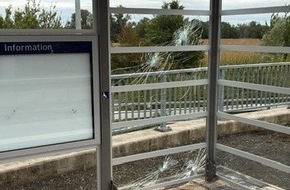 Bundespolizeiinspektion Kaiserslautern: BPOL-KL: Zeugenaufruf - Glasscheiben an Wetterschutzhäuschen am Haltepunkt Dienheim beschädigt