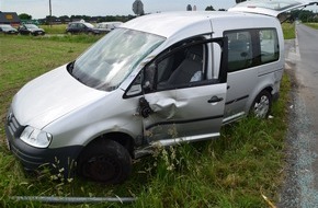 Kreispolizeibehörde Herford: POL-HF: Verkehrsunfall Verletzter -
PKW missachtet Vorfahrt