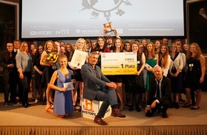 The HISTORY Channel: Bestsellerautor Wladimir Kaminer überreicht HISTORY-AWARD 2015 (FOTO)