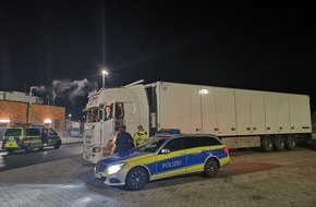 Polizeiinspektion Rotenburg: POL-ROW: ++ Die Masse macht's - Autobahnpolizei Sittensen kontrolliert Schwerlastverkehr ++ Auto brennt in einer Scheune ++