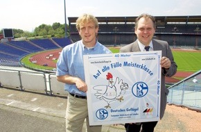 Zentralverband der Deutschen Geflügelwirtschaft e.V.: Auf alle Fälle Meisterklasse / Fanbanner-Weltrekord auf Schalke