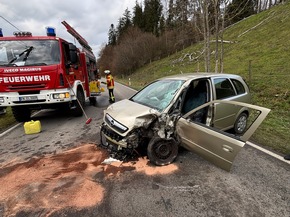 KFV Bodenseekreis: L204: Verkehrsunfall zwischen LKW und PKW - Fahrer eingeklemmt