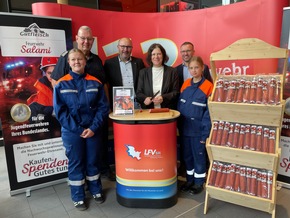 FW-LFVSH: Die Feuerwehr-Salami ist zur&uuml;ck: EDEKA Nordwest unterst&uuml;tzt den Feuerwehrnachwuchs