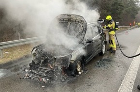 Freiwillige Feuerwehr Alpen: FW Alpen: Einheiten aus Alpen und Veen bekämpfen Pkw Brand auf der A57
