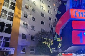 Feuerwehr und Rettungsdienst Bonn: FW-BN: Feuer in Mehrfamilienhaus in Tannenbusch - Gebäude aktuell unbewohnbar.