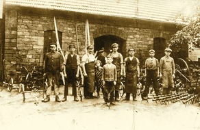 SAF-HOLLAND: SAF-HOLLAND blickt auf 145 Jahre Unternehmensgeschichte