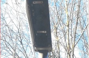 Polizeiinspektion Göttingen: POL-GÖ: (65/2024) Ungewöhnliche Tat in Bad Lauterberg - Leuchtmittel aus Straßenbeleuchtung ausgebaut und gestohlen