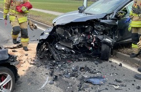 Feuerwehr Stolberg: FW-Stolberg: Schornsteinbrand, Frontalzusammenstoß und ...