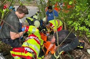 Freiwillige Feuerwehr Breckerfeld: FW-EN: Verkehrsunfall Prioreier Straße