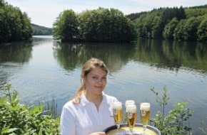Krombacher Brauerei GmbH & Co.: Die "Krombacher Insel" kann man jetzt live erleben / Aussichtspunkt an der Wiehltalsperre ist das neue Ausflugsziel (mit Bild)
