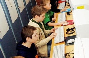SWITCH: Switch: Students conquer the "Green Diamond"