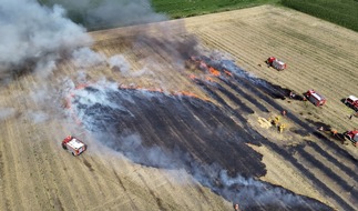 FW Lüchow-Dannenberg: +++ Besondere Brände erfordern besondere Maßnahmen +++ Feuerwehren der Samtgemeinde Elbtalaue trainieren die Brandbekämpfung von Vegetationsbränden +++