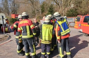 Kreisfeuerwehrverband Rendsburg-Eckernförde: FW-RD: Chlorgasaustritt im Reha-Zentrum Aukrug (Kreis Rendsburg-Eckernförde)