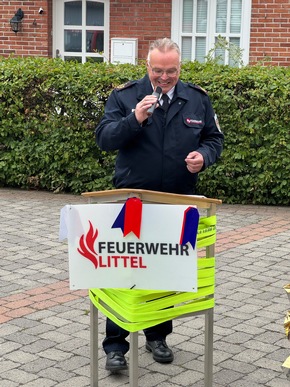 FW-OLL: Familienfest der Feuerwehr Littel mit Fahrzeug- und Drohnenübergabe